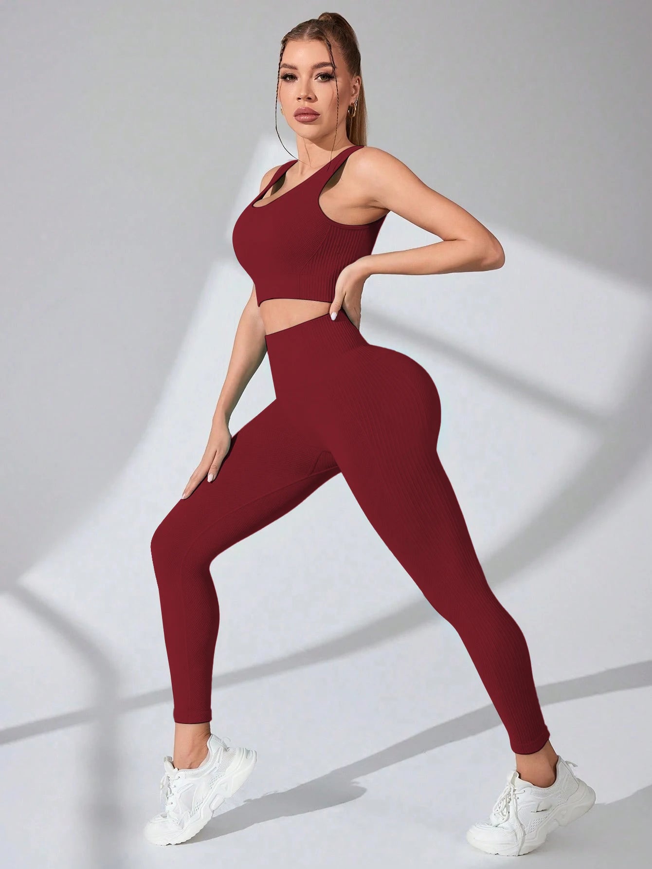 Seamless Yoga Set Womens Leggings And Cross Strap Bra