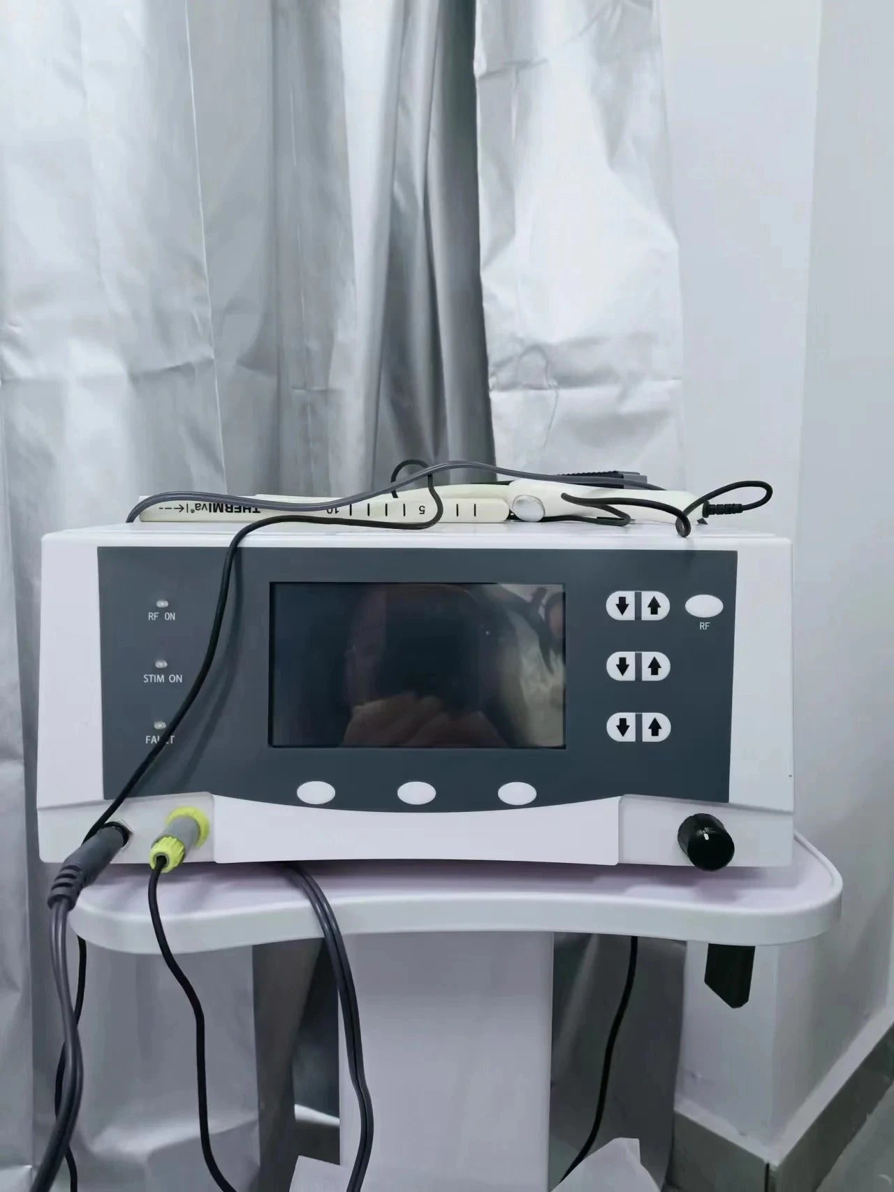 2025 RF New Technology Vaginal Rejuvenation Nourishing Skin Tightening Women Beauty Equipment Revival Private Instrumen Salon